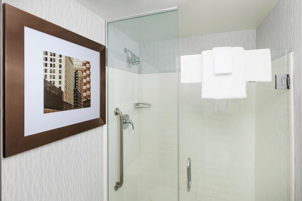 Springhill Downtown/river North Hotel
