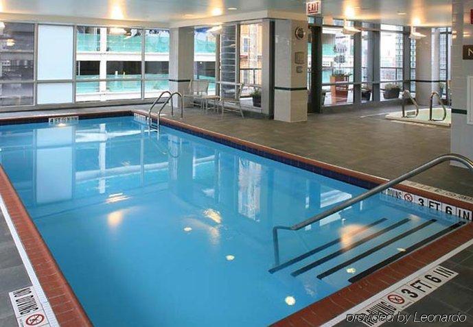 Springhill Downtown/river North 3*